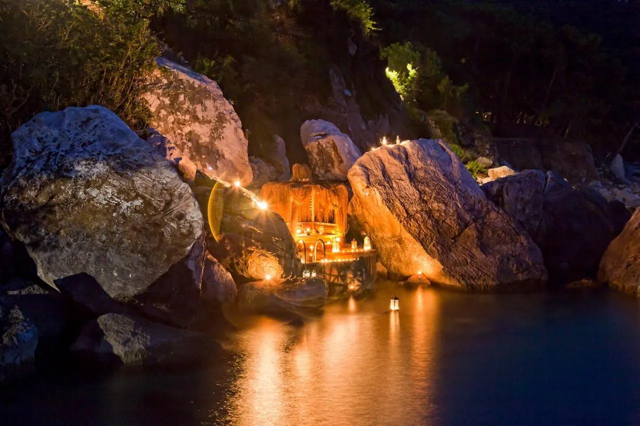 Perdue Hotel Faralya Turquie